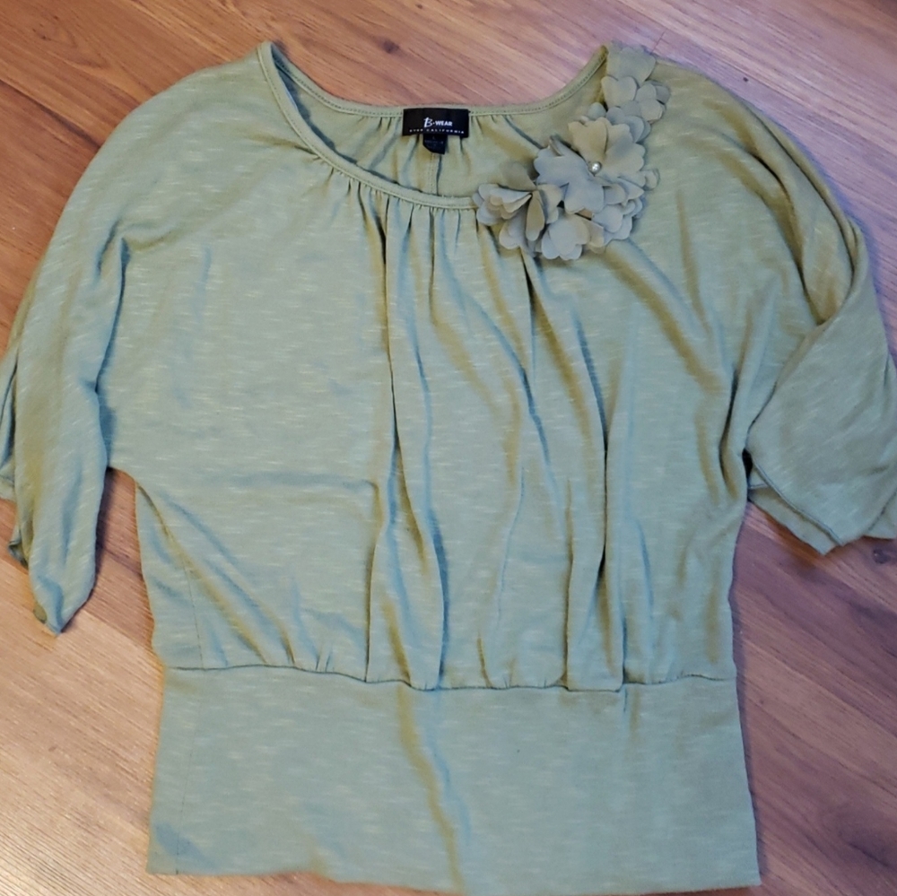 B Wear brand - Like New!